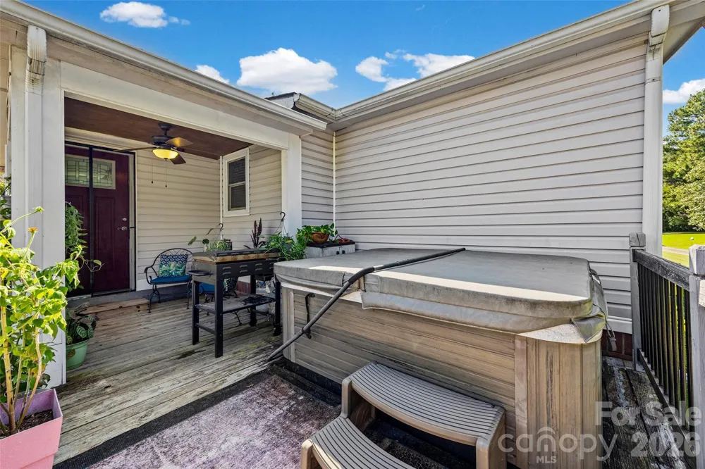 6215 Barclay Lane Clover, SC 29710