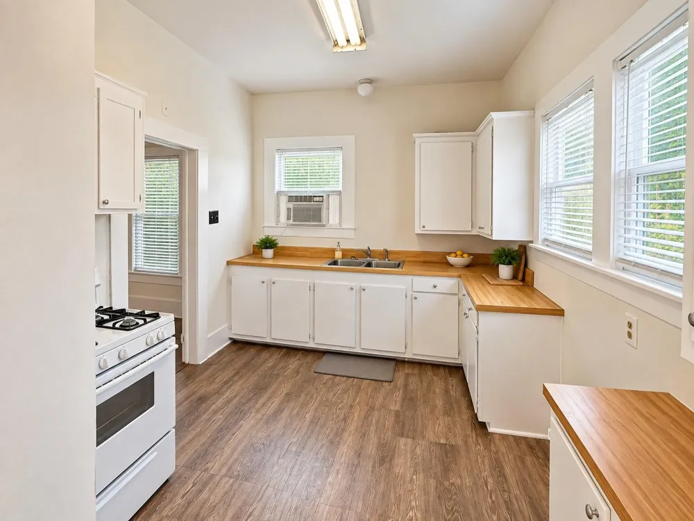 2403 Webster Street Liberty, TX 77575