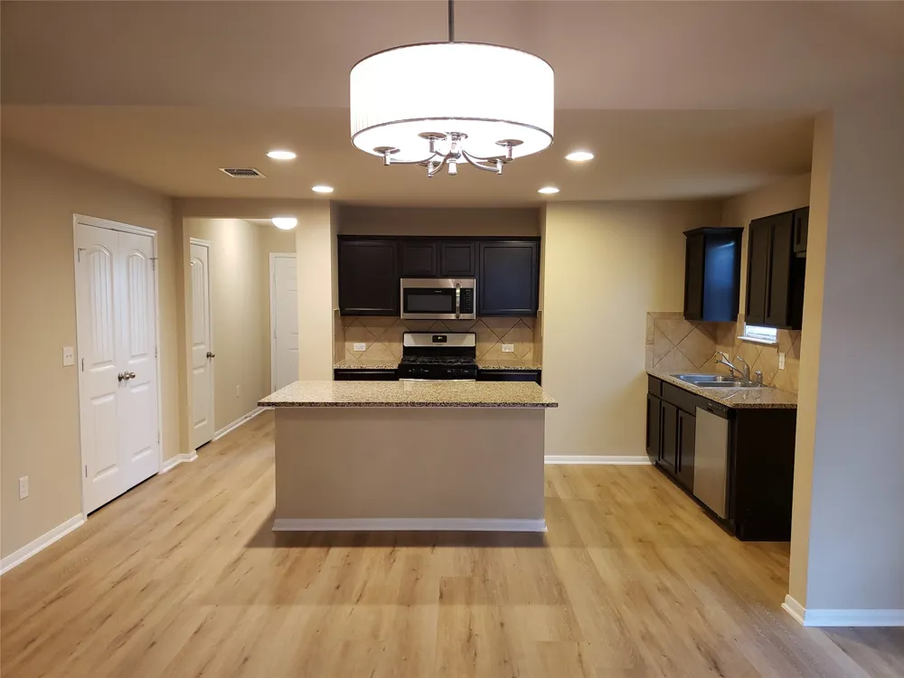 14905 Harkness Pass Austin, TX 78725