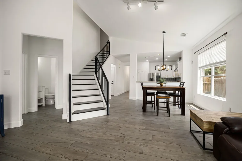 2013 Shaker Trail Austin, TX 78754