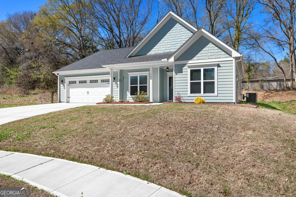 142 Fairview STA Hartwell, GA 30643