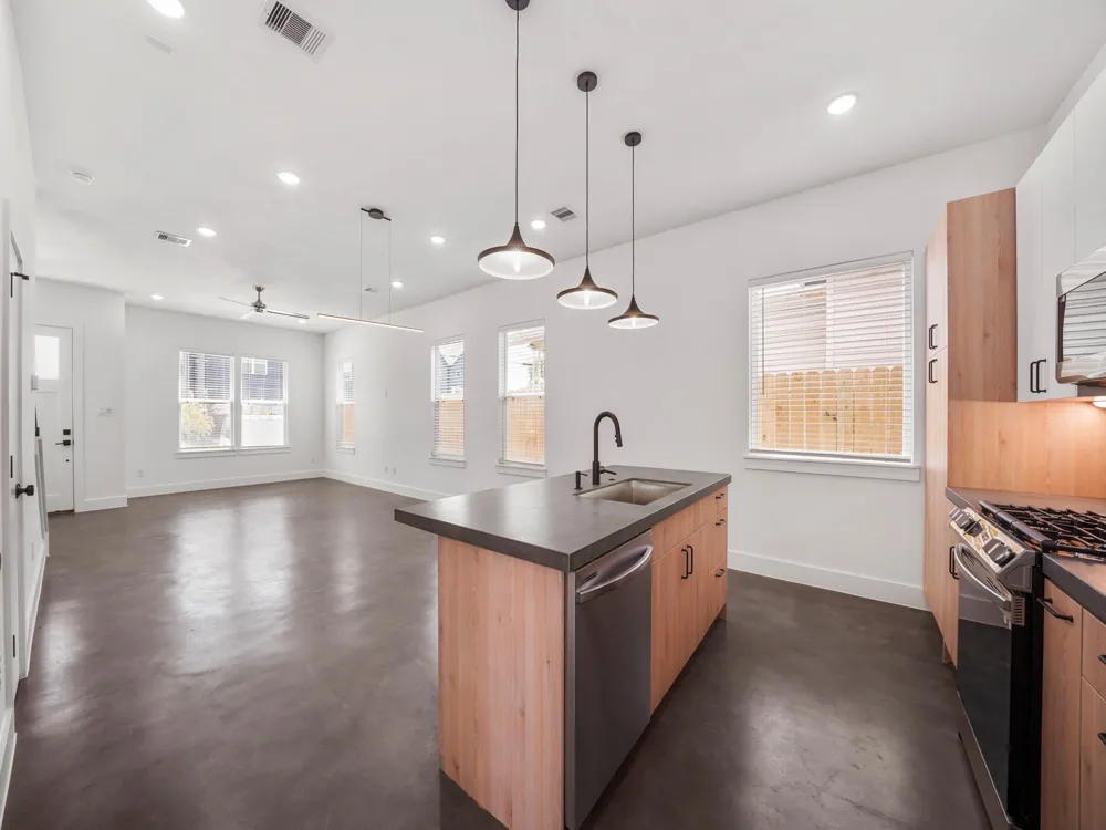 7031 Avenue #1 Houston, TX 77011