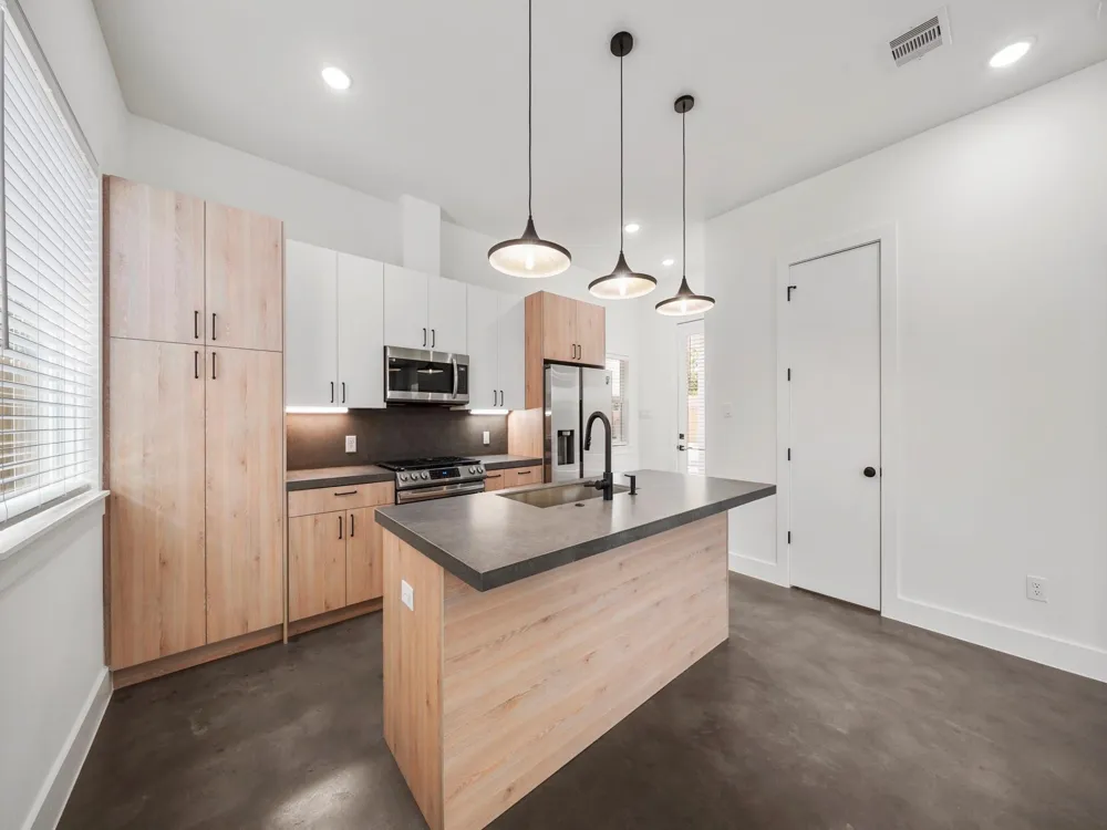 7031 Avenue #1 Houston, TX 77011