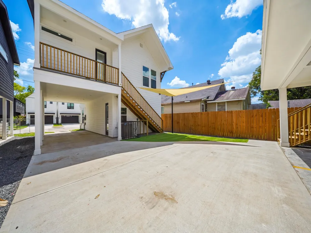 7031 Avenue #1 Houston, TX 77011