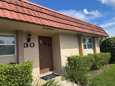 5725 Fernley Drive E #30