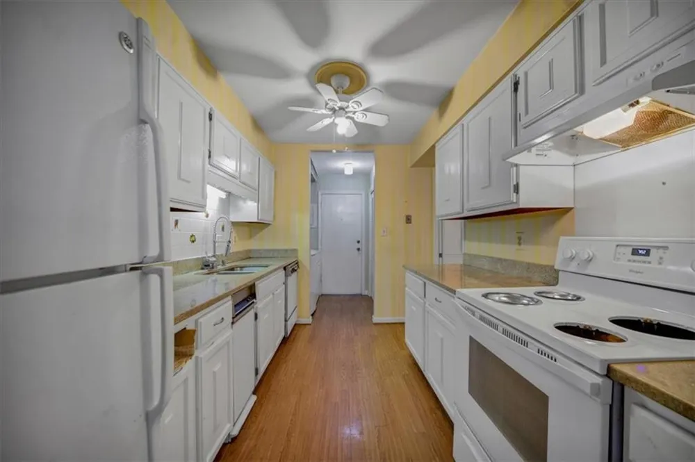 46 Forrest Place Sandy Springs, GA 30328
