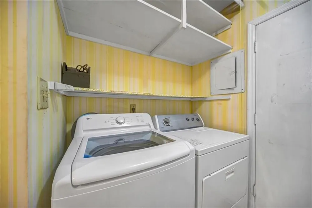 46 Forrest Place Sandy Springs, GA 30328