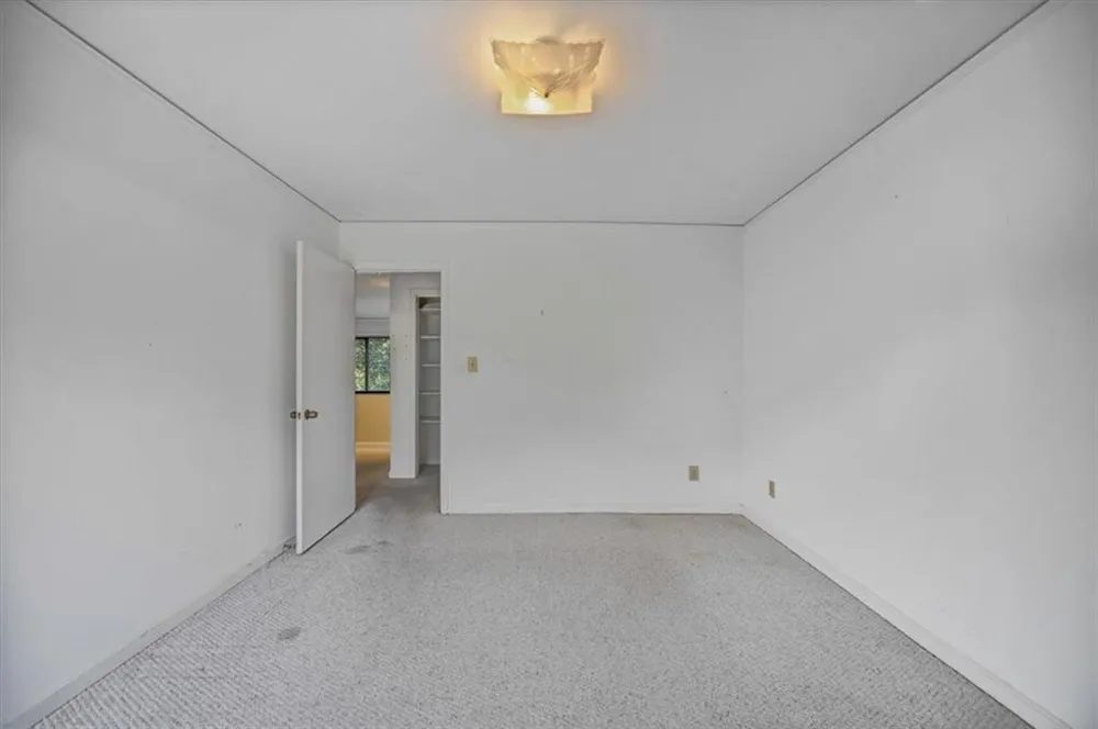46 Forrest Place Sandy Springs, GA 30328