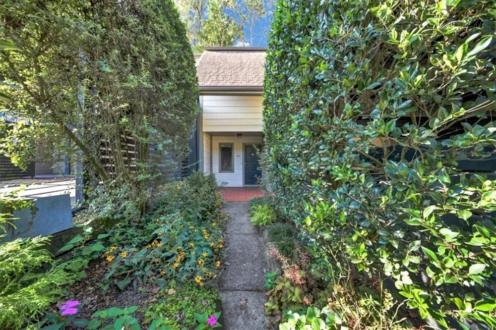 46 Forrest Place Sandy Springs, GA 30328