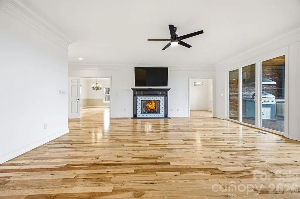 38 Sweetwater Oaks Drive Fletcher, NC 28732