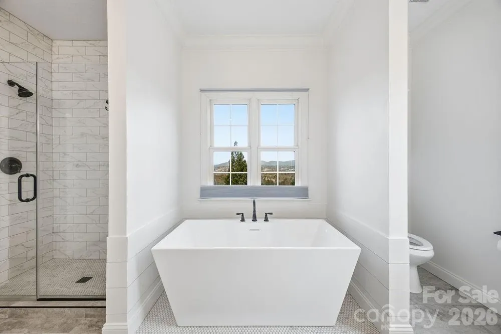 38 Sweetwater Oaks Drive Fletcher, NC 28732