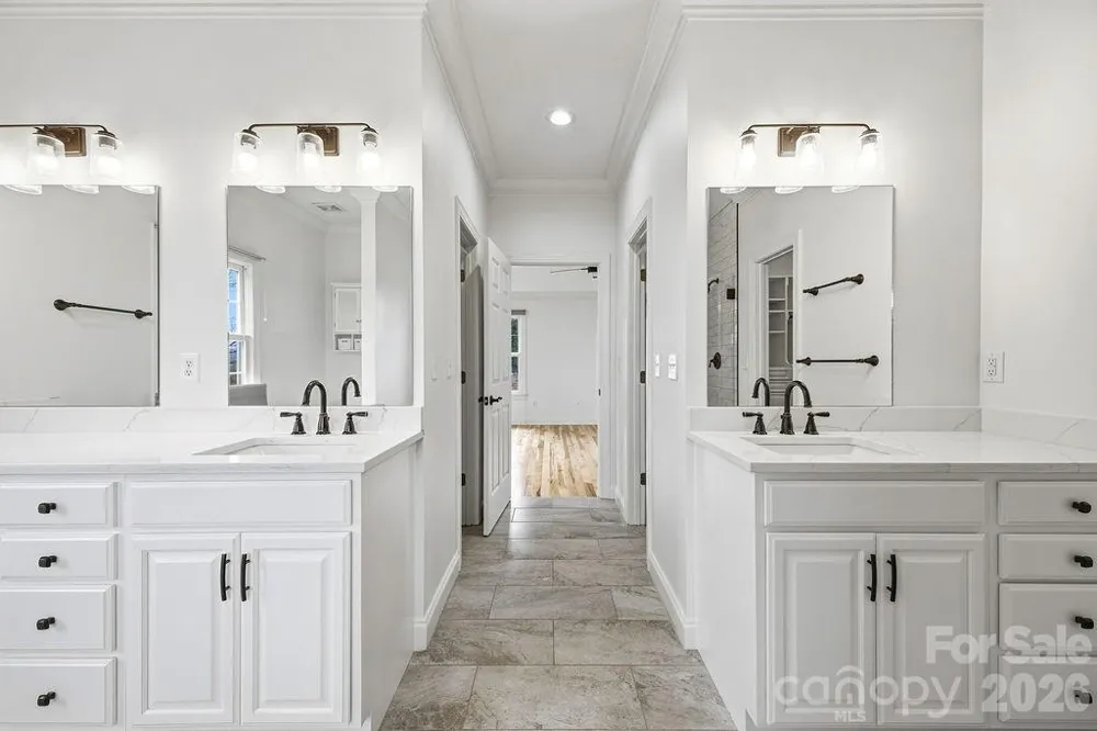 38 Sweetwater Oaks Drive Fletcher, NC 28732