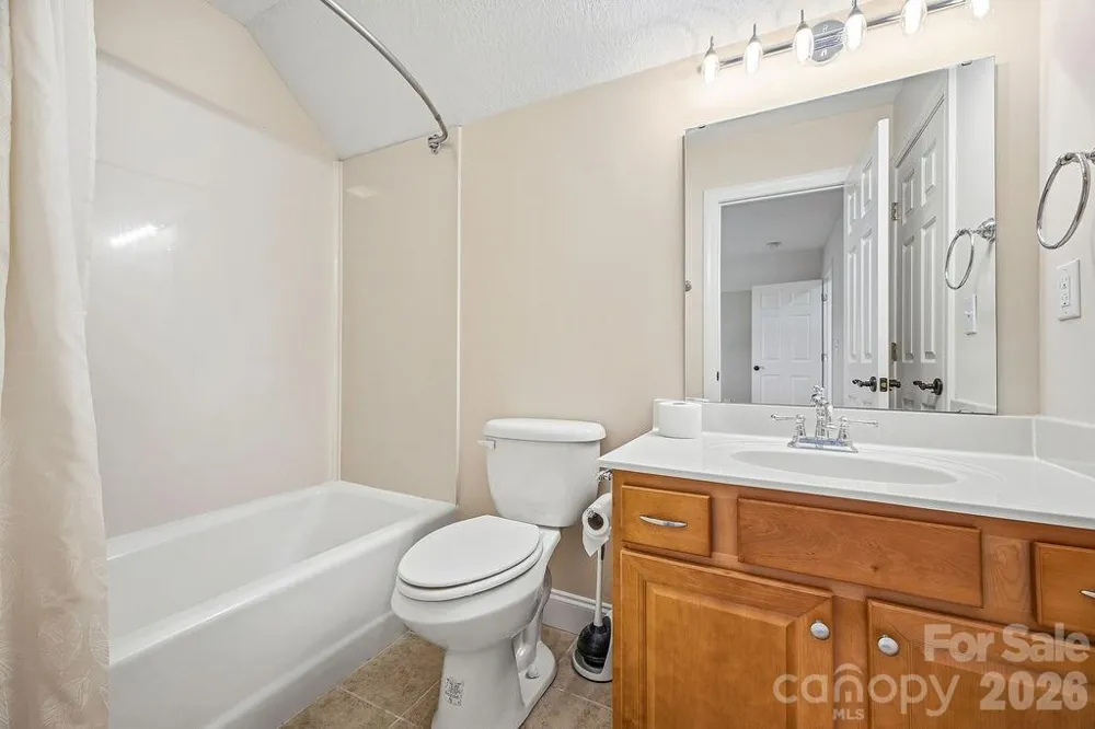 38 Sweetwater Oaks Drive Fletcher, NC 28732