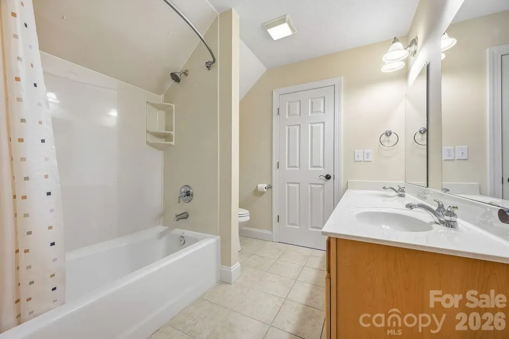 38 Sweetwater Oaks Drive Fletcher, NC 28732