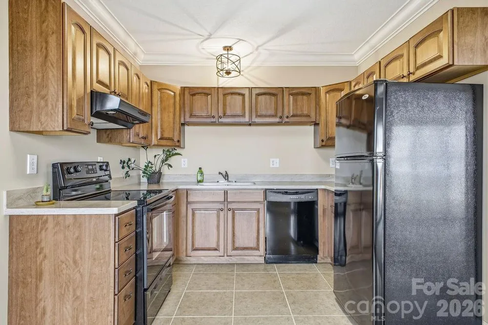 38 Sweetwater Oaks Drive Fletcher, NC 28732