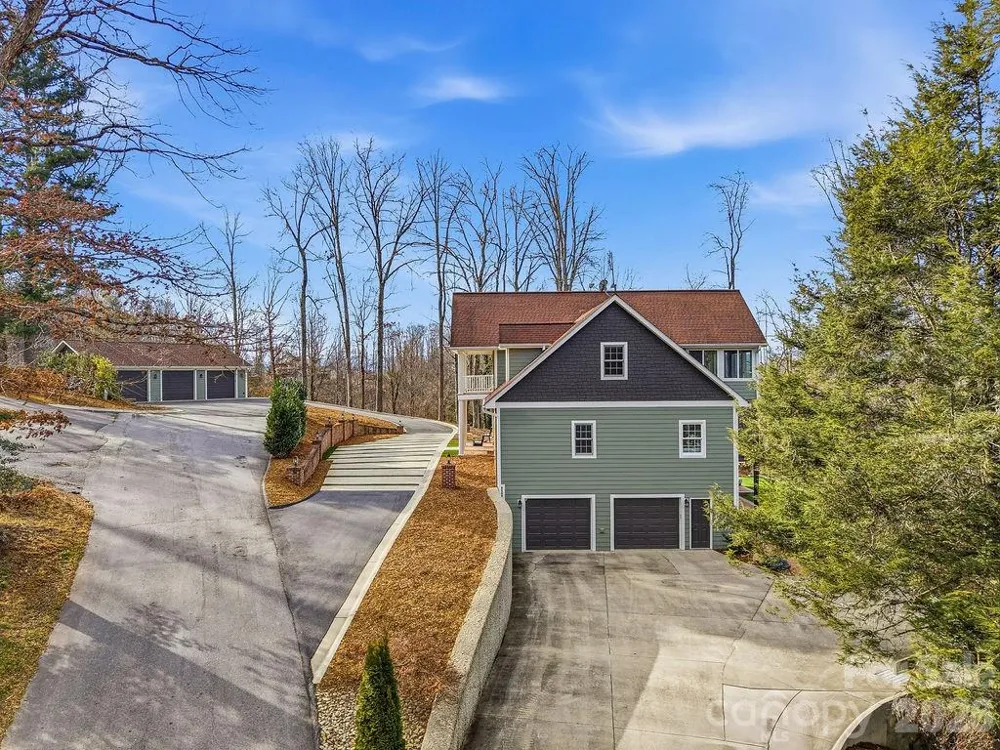 38 Sweetwater Oaks Drive Fletcher, NC 28732