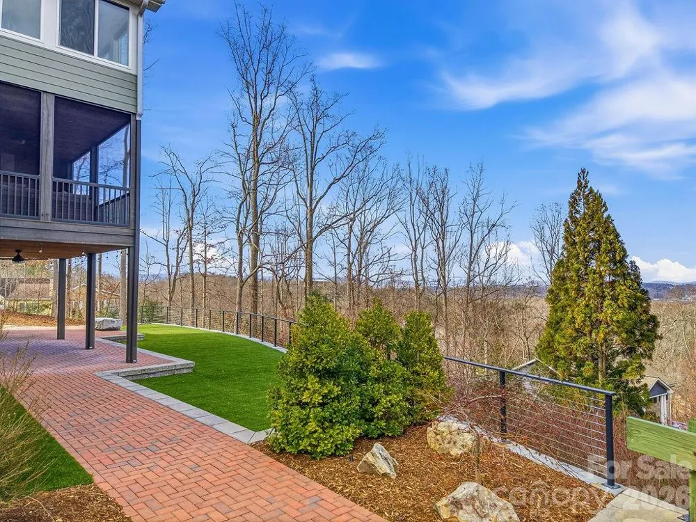 38 Sweetwater Oaks Drive Fletcher, NC 28732