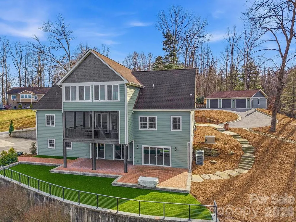 38 Sweetwater Oaks Drive Fletcher, NC 28732