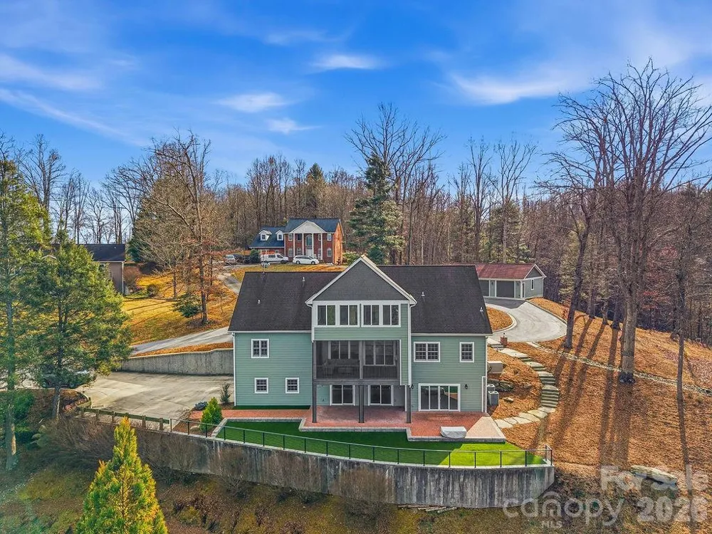 38 Sweetwater Oaks Drive Fletcher, NC 28732