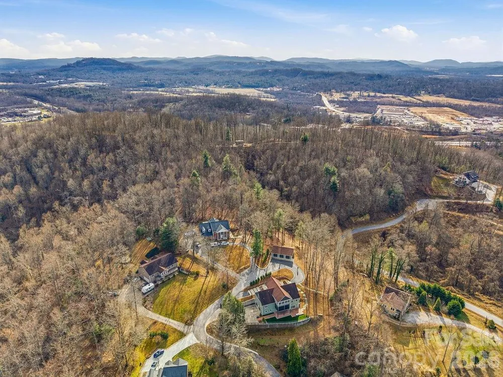 38 Sweetwater Oaks Drive Fletcher, NC 28732