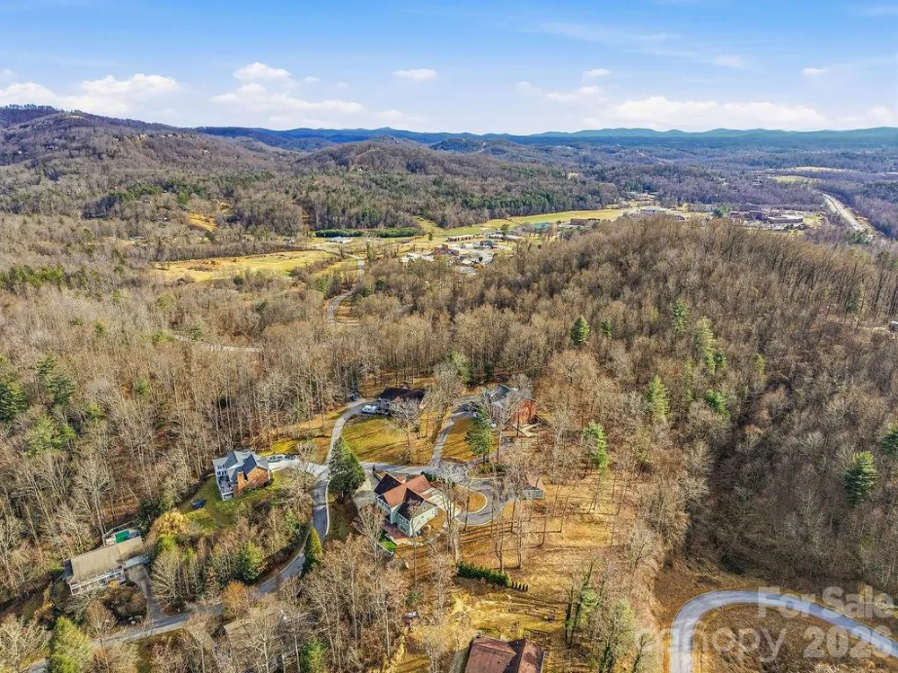 38 Sweetwater Oaks Drive Fletcher, NC 28732