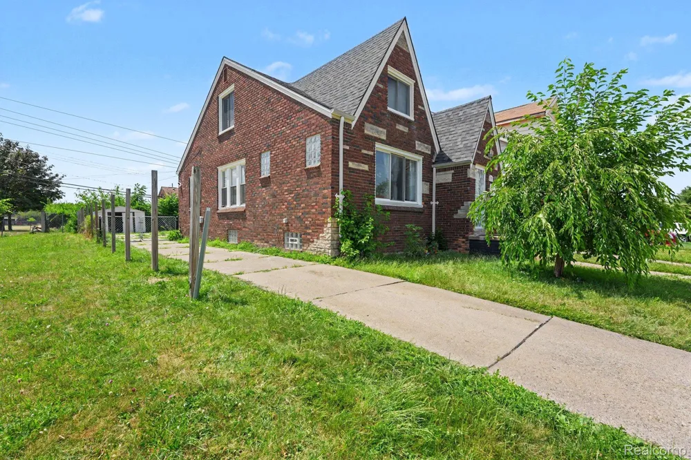 5045 Wayburn Street Detroit City, MI 48224