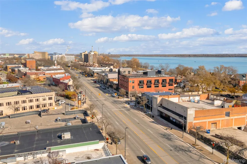 1876 McKinley Street Wyandotte City, MI 48192