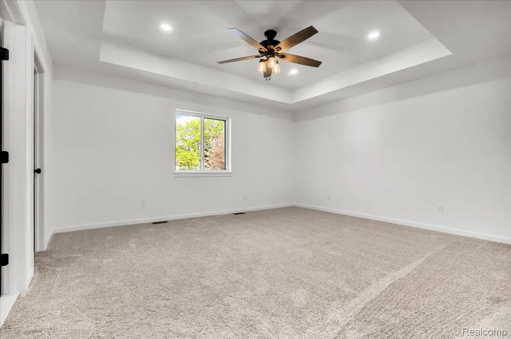 1876 McKinley Street Wyandotte City, MI 48192