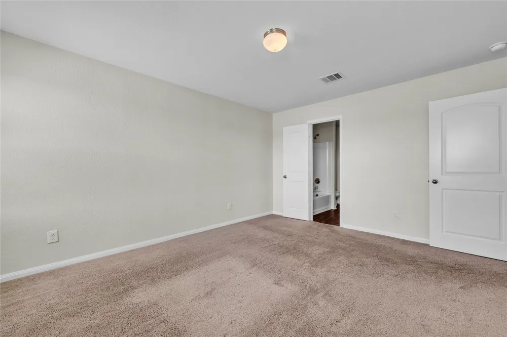 5021 Cressler Lane #29G Jarrell, TX 76537