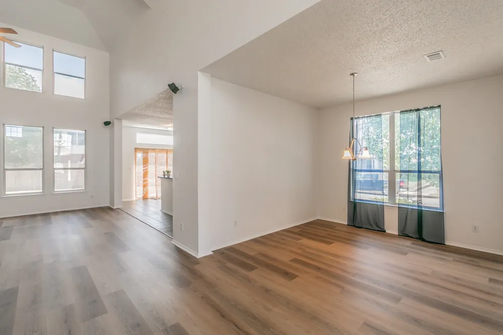 7300 Falcon Court North Richland Hills, TX 76180