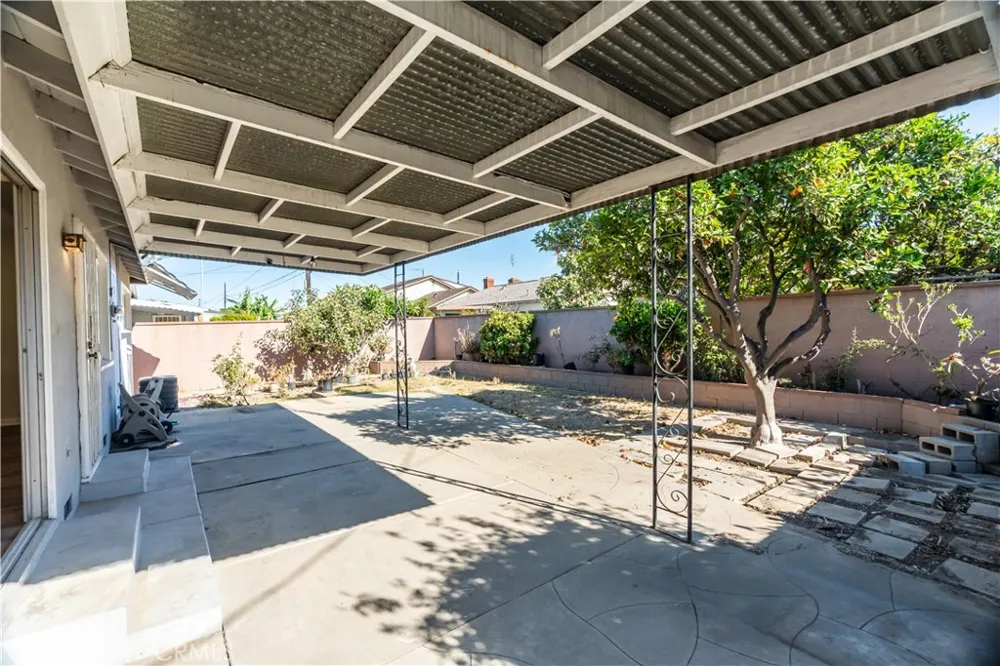 1546 W 186th Street Gardena, CA 90248