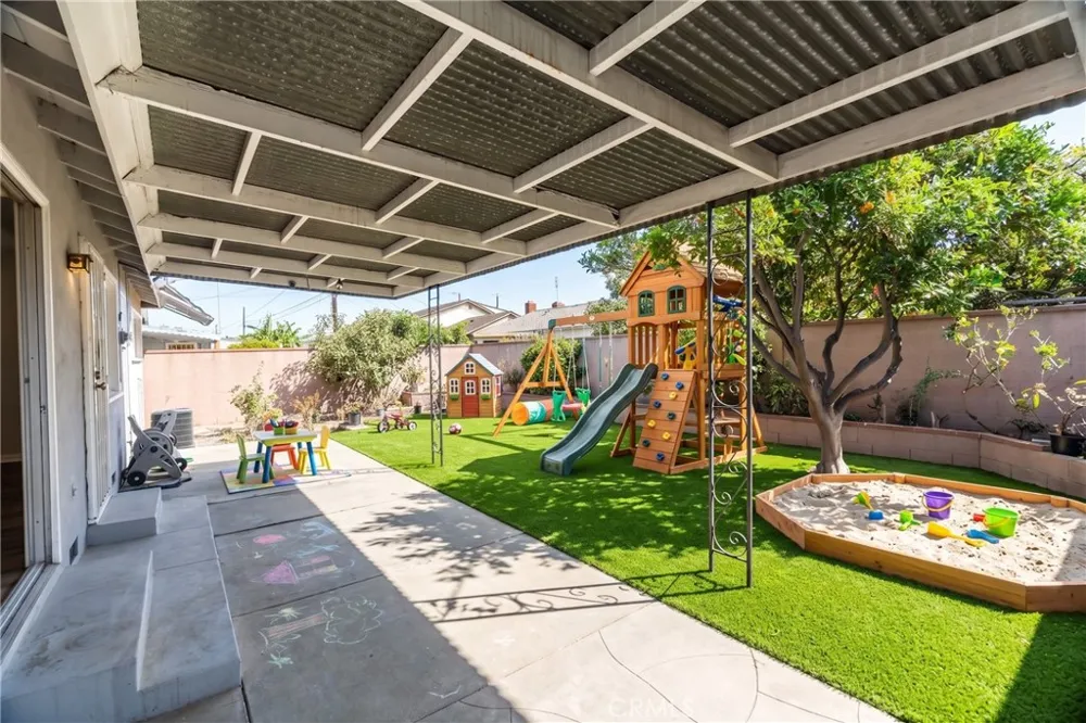 1546 W 186th Street Gardena, CA 90248