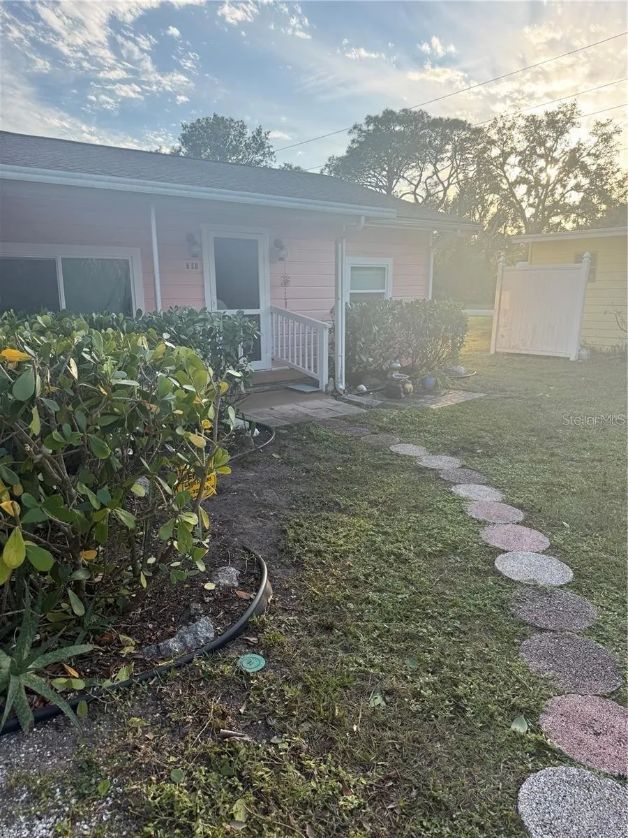 304 MOUNT PLEASANT ROAD Nokomis, FL 34275
