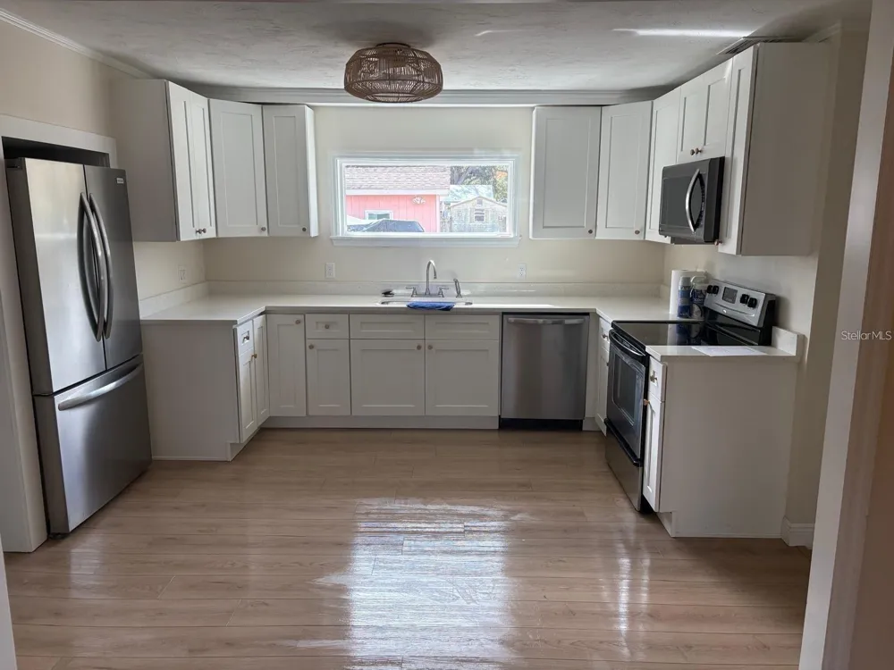 304 MOUNT PLEASANT ROAD Nokomis, FL 34275