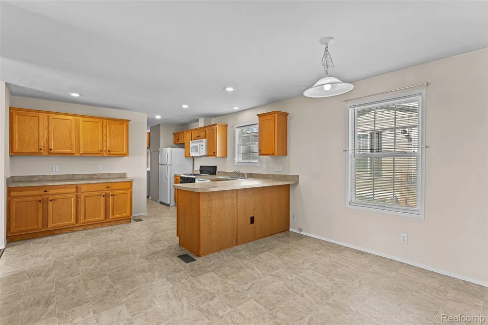 28958 Country Lane Huron Charter Township, MI 48134