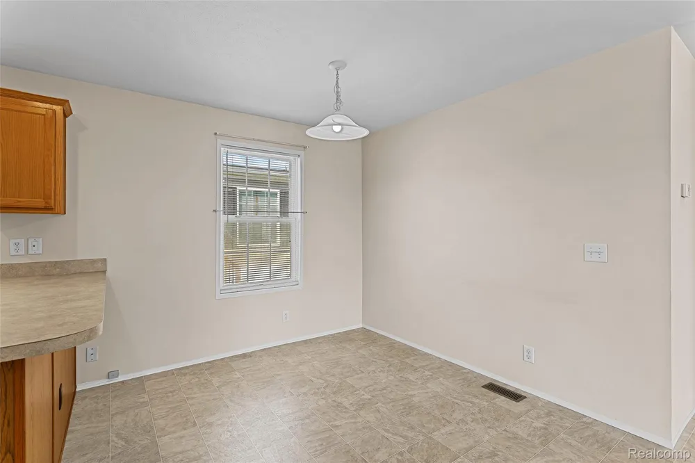 28958 Country Lane Huron Charter Township, MI 48134