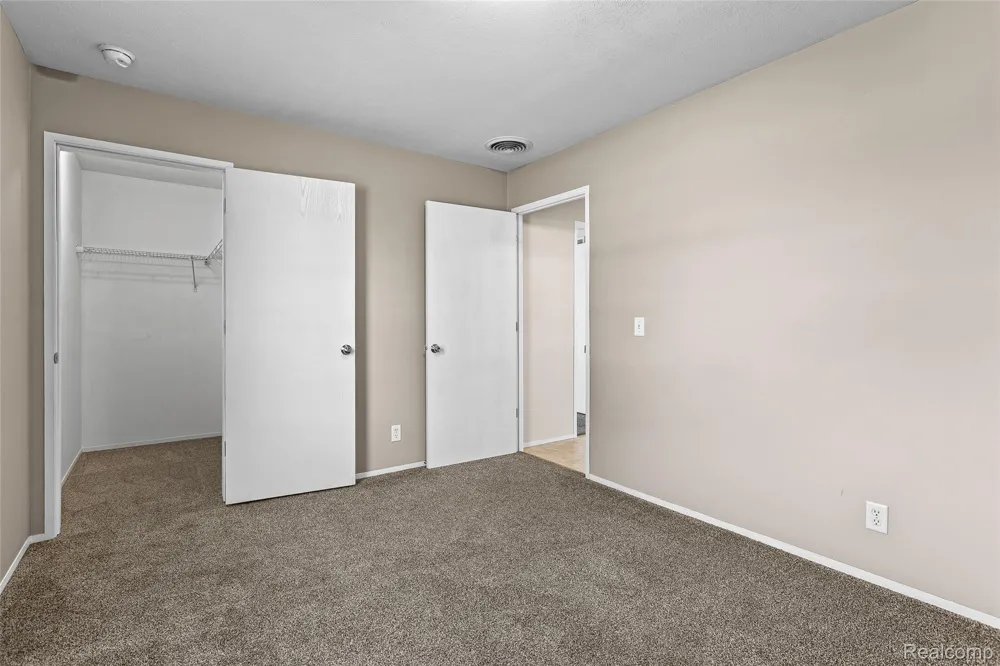 28958 Country Lane Huron Charter Township, MI 48134