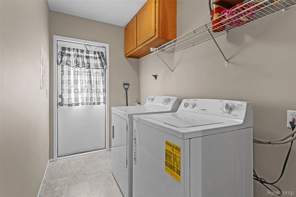28958 Country Lane Huron Charter Township, MI 48134