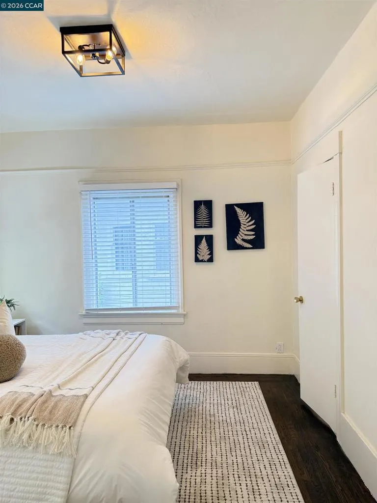 829 Aileen St Oakland, CA 94608