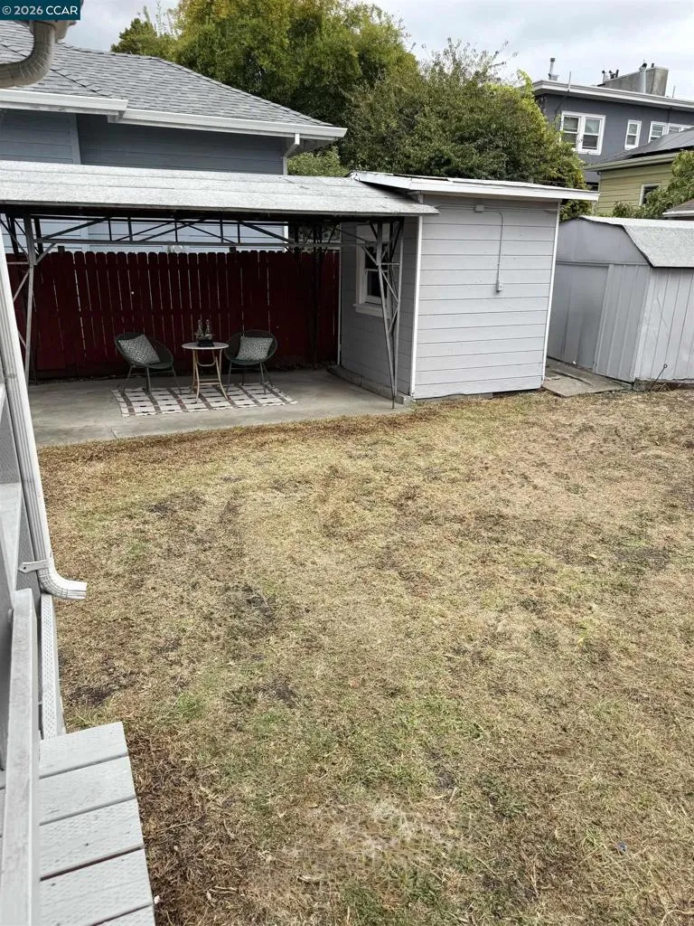 829 Aileen St Oakland, CA 94608