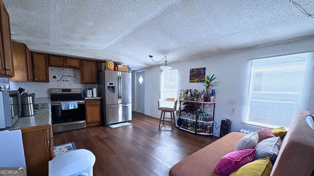 57 Cherokee DR Austell, GA 30168
