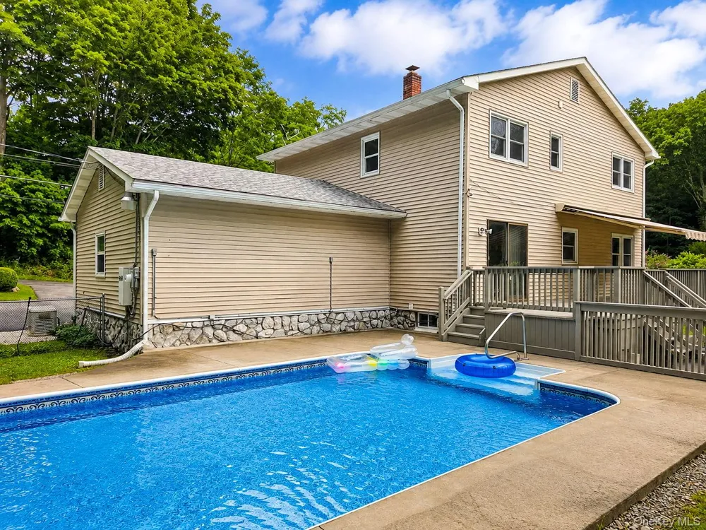 121 Marl Road Walker Valley, NY 12566