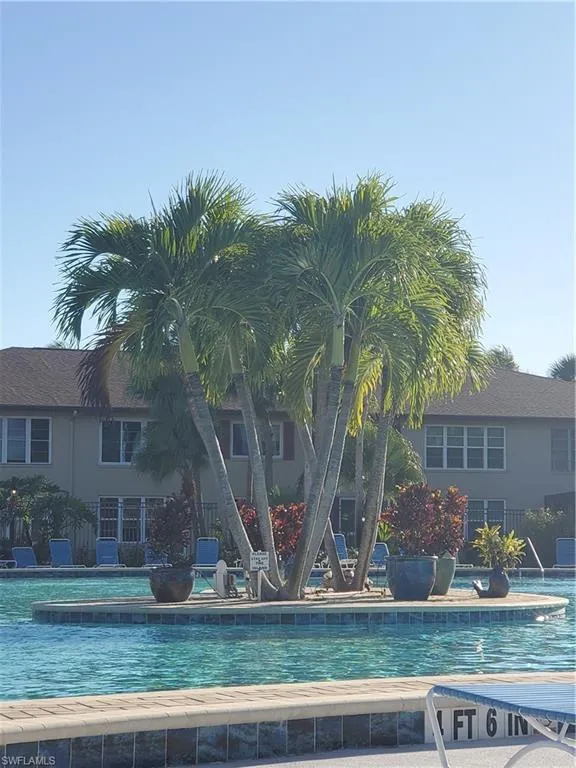 3846 Snowflake Lane #1202 Naples, FL 34112