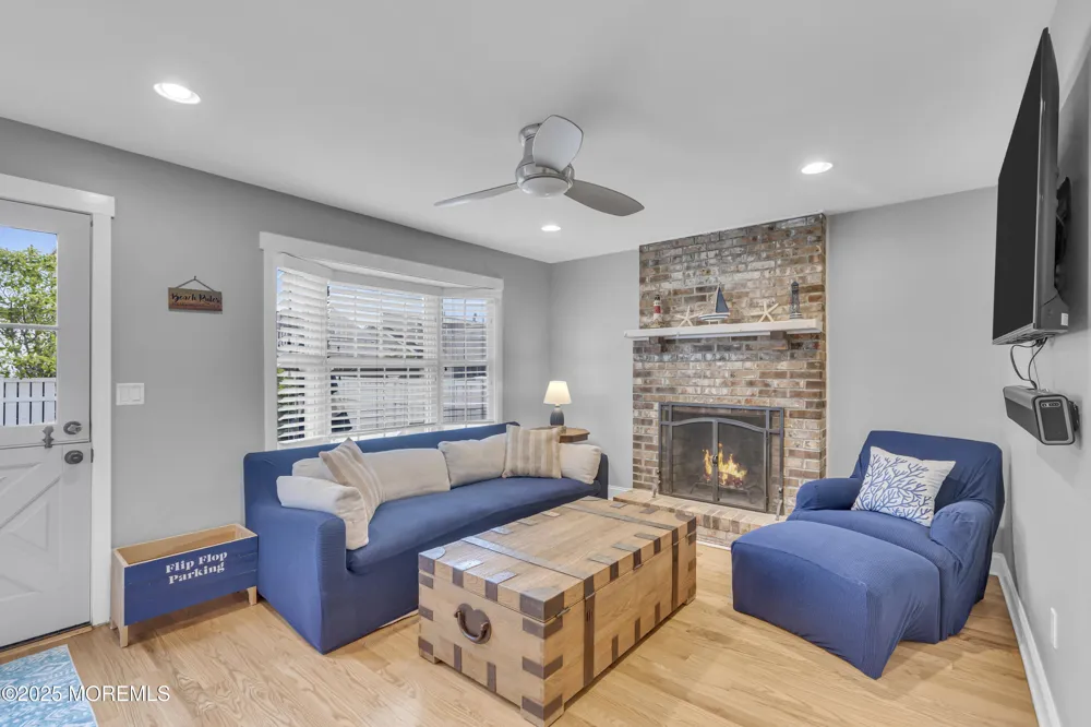 196 3rd Avenue Manasquan, NJ 08736