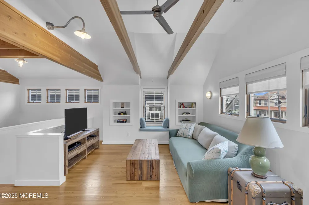 196 3rd Avenue Manasquan, NJ 08736
