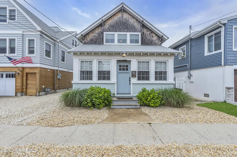 196 3rd Avenue Manasquan, NJ 08736