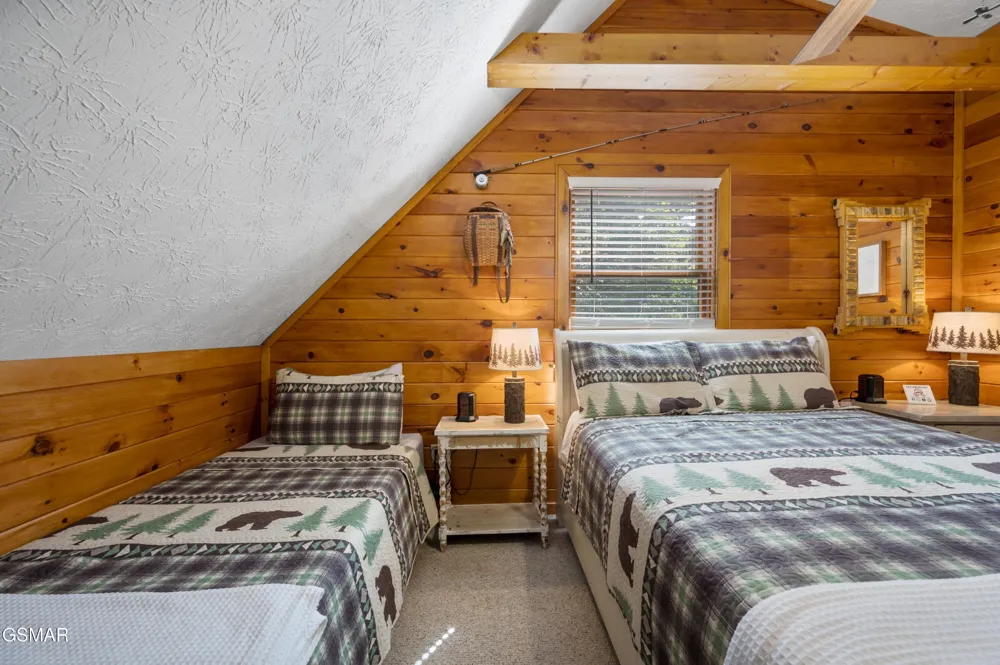 3629 Country Pines Way Sevierville, TN 37876