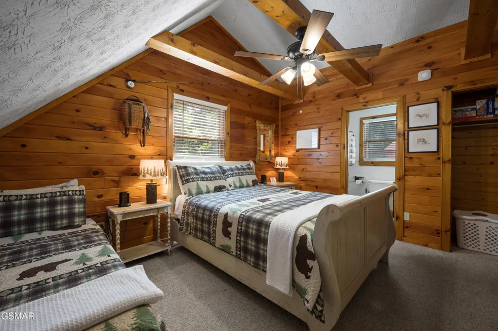 3629 Country Pines Way Sevierville, TN 37876