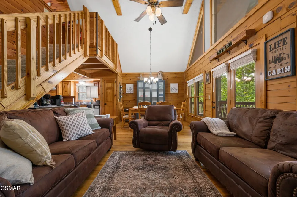 3629 Country Pines Way Sevierville, TN 37876
