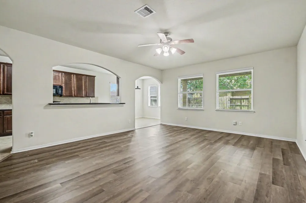 1439 Barras Street Alvin, TX 77511